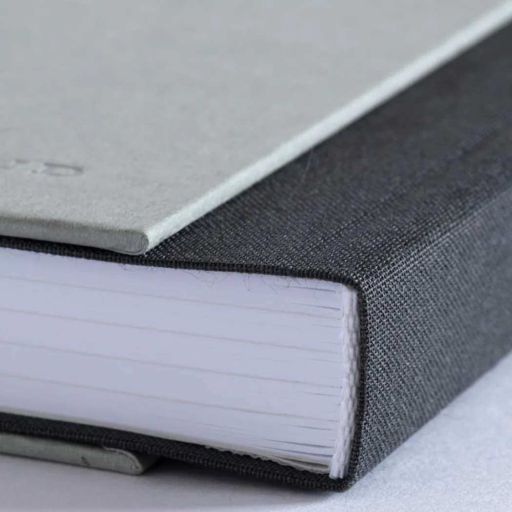 Anteckningsbok Hard Cover Grey
