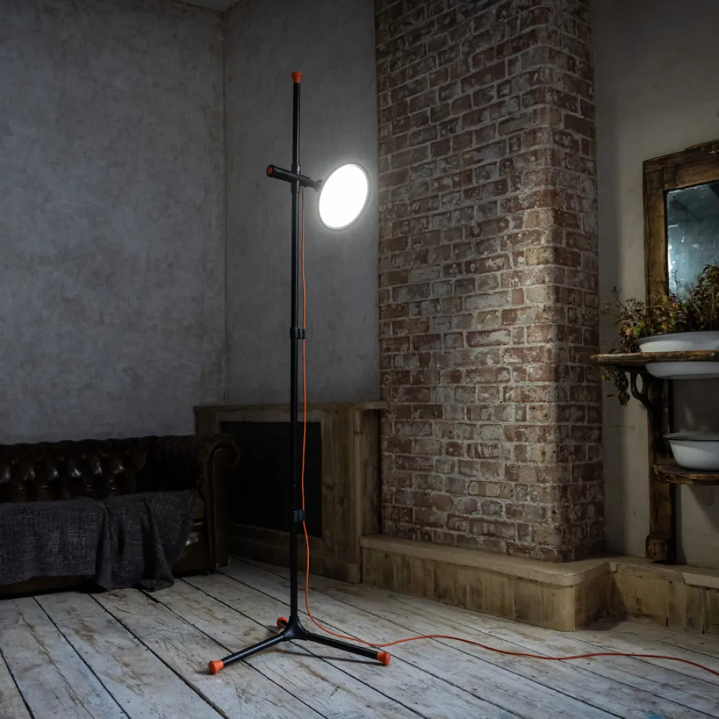 Artist Studio Lamp 2