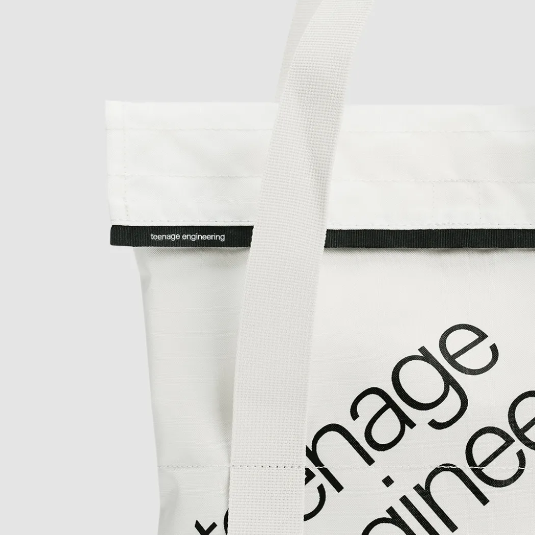 Field tote bag