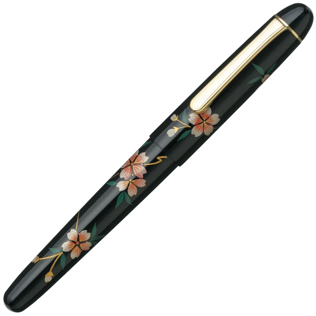'Kaga' Hira Maki-e Reservoar Sakura